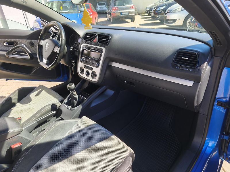 Volkswagen Scirocco (2009) 1,4TSi-Velký.servis-záruka!! - fotka 22 z 29