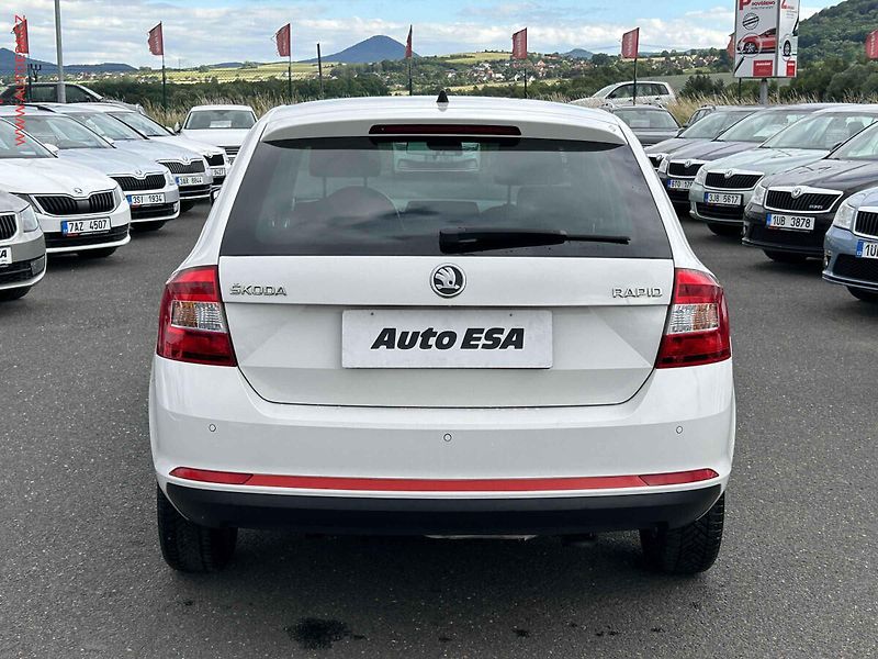 Škoda Rapid (2014) 1.2 TSi, Ambition - fotka 5 z 17