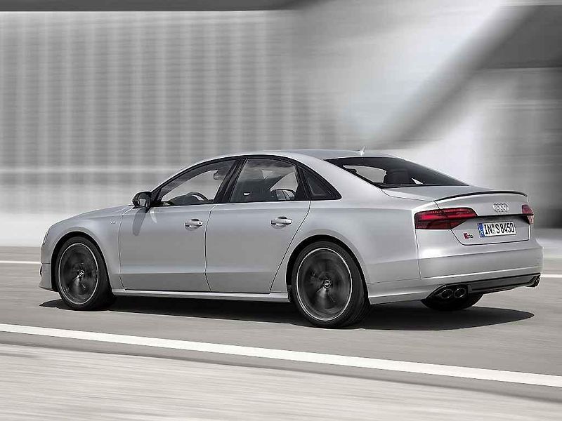 Audi S8 plus.