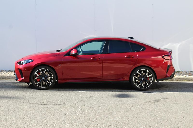 BMW Řada 2 220 Gran Coupé | ČR | - fotka 9 z 24