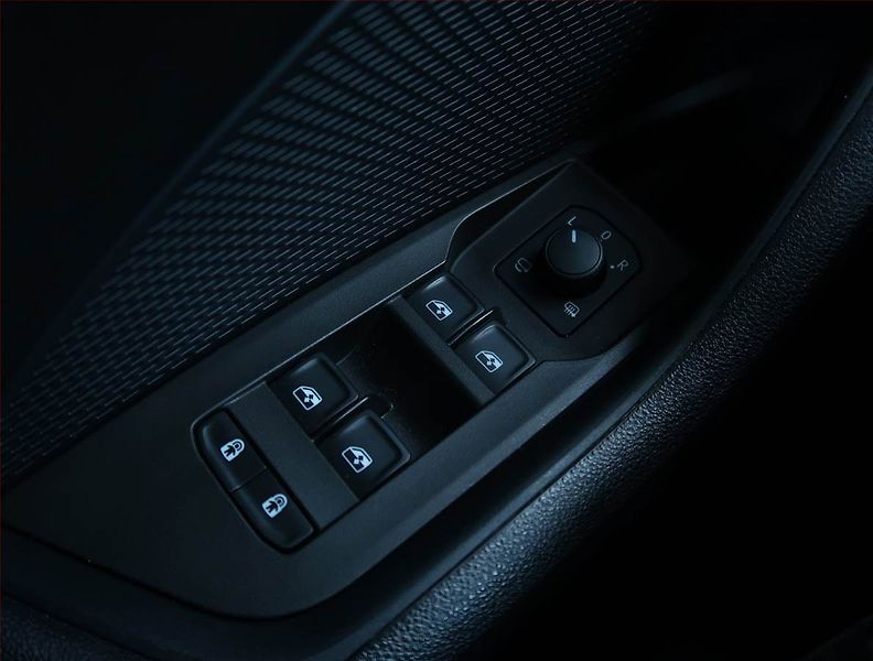 Škoda Octavia (2020) Style 2.0 TDI, Automat, ČR - fotka 18 z 25