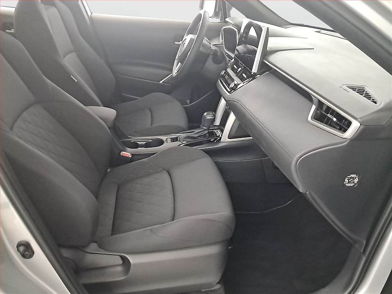 Toyota Corolla Cross (2025) 1.8 Hybrid - fotka 9 z 18