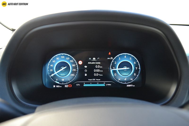 Hyundai i30 WG  1,5DPi MT Style FL - fotka 24 z 52