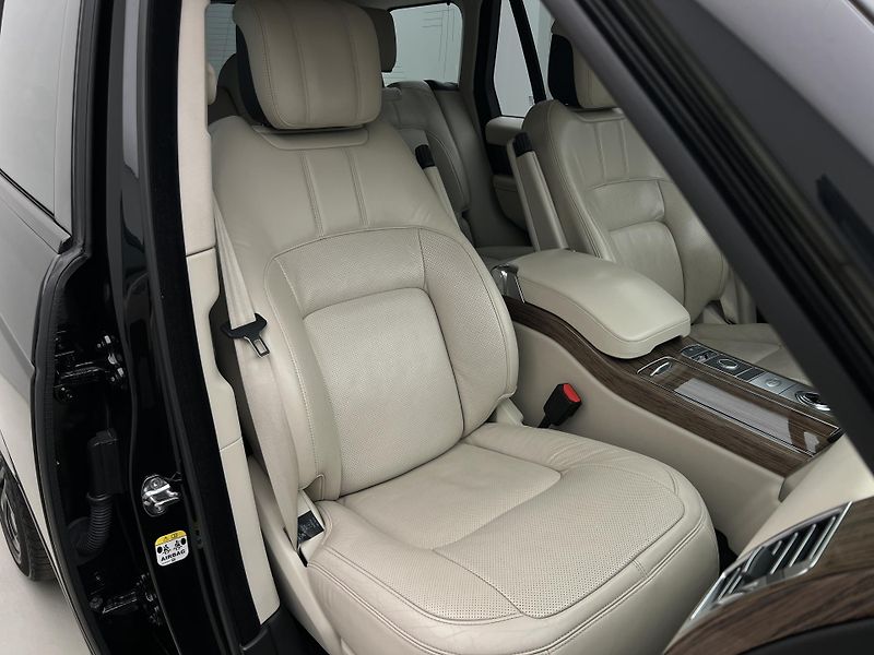 Land Rover Range Rover 4.4 SDV8 VOGUE AUT CZ - fotka 21 z 52