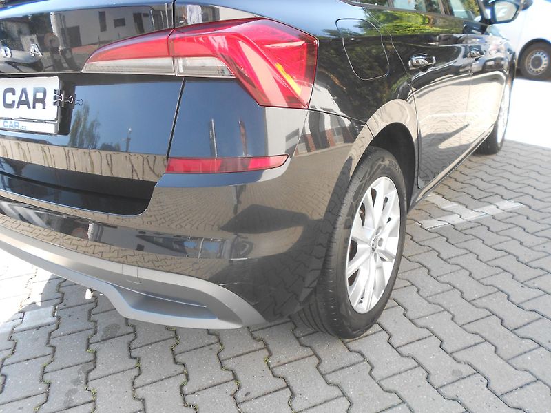 Škoda Kamiq 1,0TSi 85kW ČR 1.maj - fotka 12 z 14