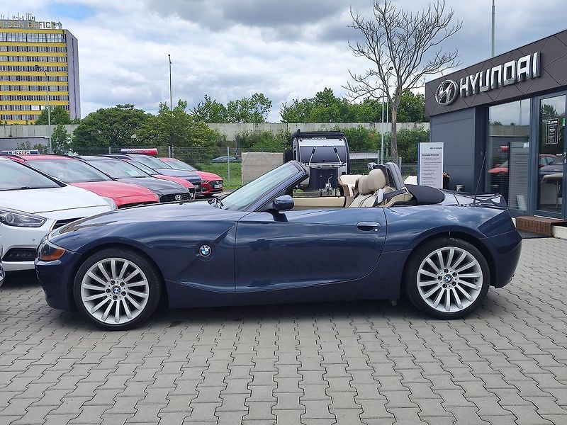 BMW Z4 2.2i/125kW Cabrio - fotka 15 z 32