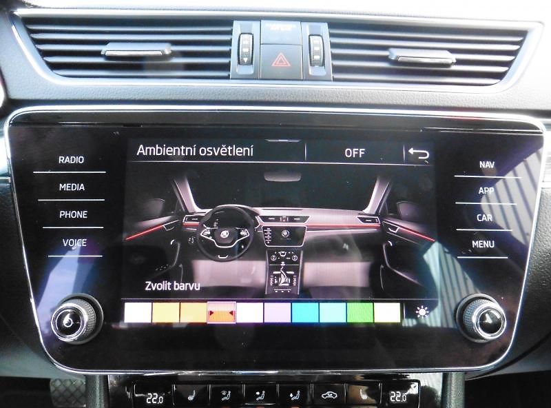 Škoda Superb III 1,5 TSi Style DSG, Navi, 1 - fotka 14 z 18