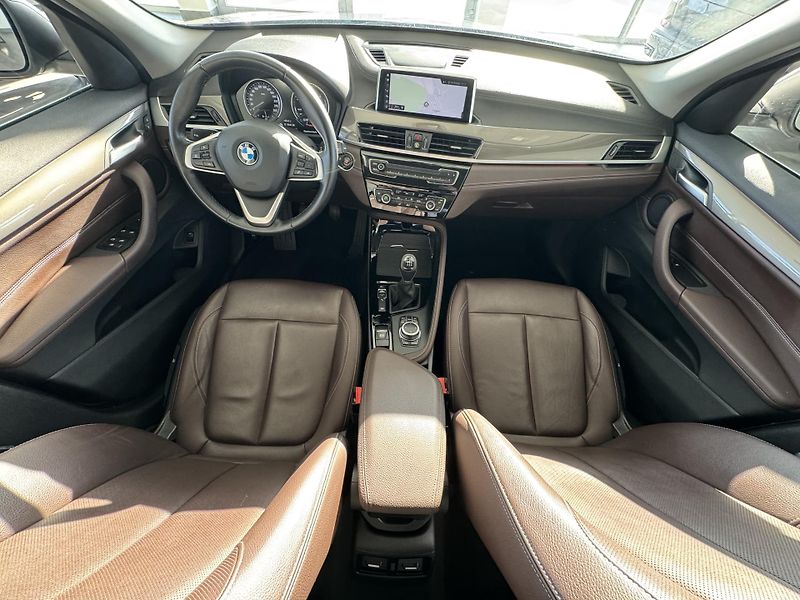 BMW X1 (2020) xDrive 18d X-LINE LED NAVI  - fotka 9 z 31