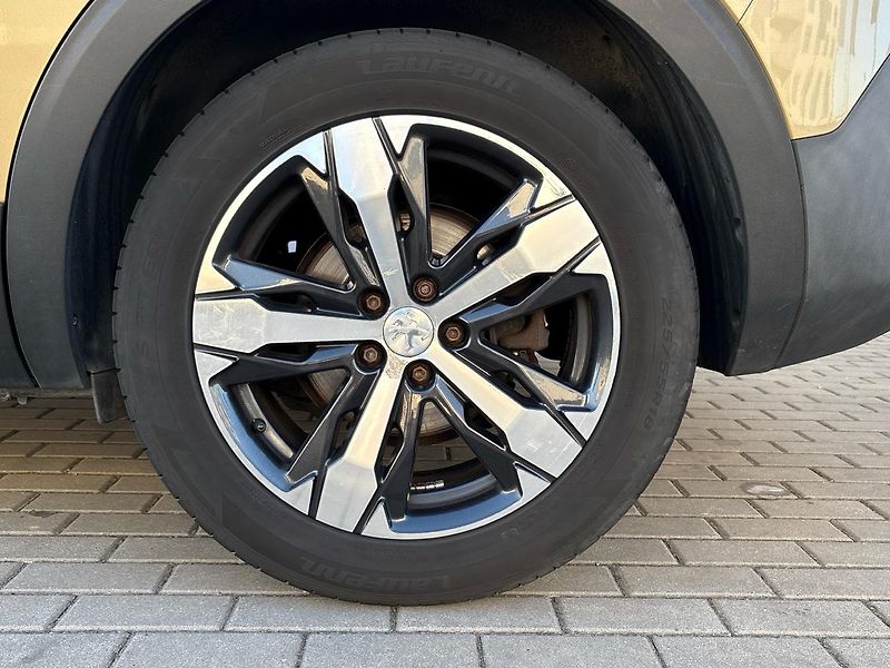 Peugeot 5008 (2018) AllurePack 1.6 THP EAT6 - fotka 8 z 57