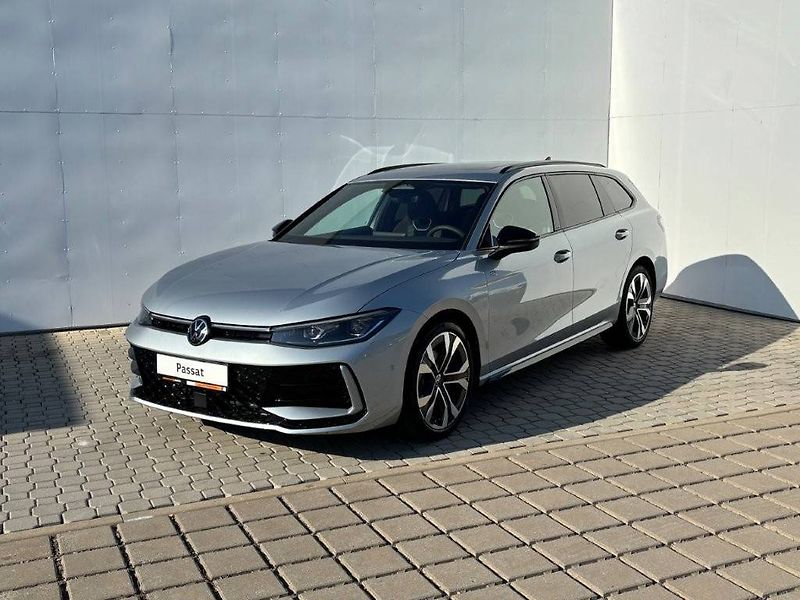 Volkswagen Passat (2026) R-Line Family 7DSG 2,0TDI - fotka 1 z 7