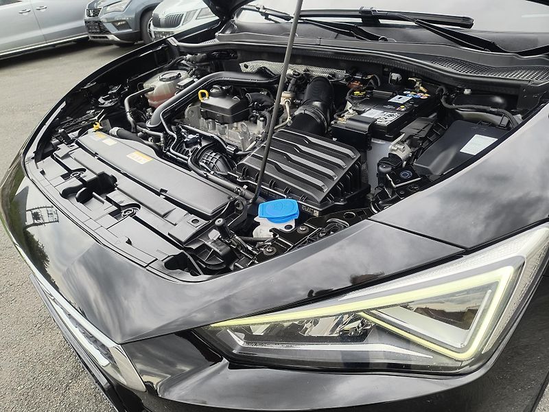 Seat Leon 1.0 eTSi AT 81KWNAVI/MATRIXLED - fotka 63 z 67