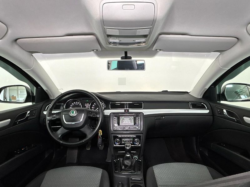 Škoda Superb Ambition - fotka 5 z 27