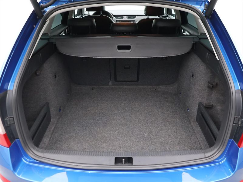 Škoda Octavia 1,4 TSI 103kW Elegance Xenon - fotka 9 z 29