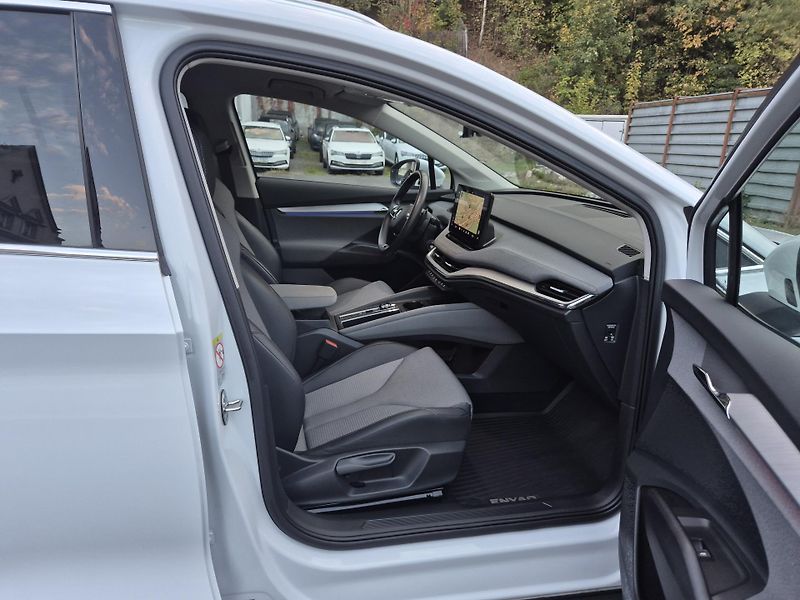 Škoda Enyaq 150kw, iV80 19ALU SOH 94% - fotka 16 z 47