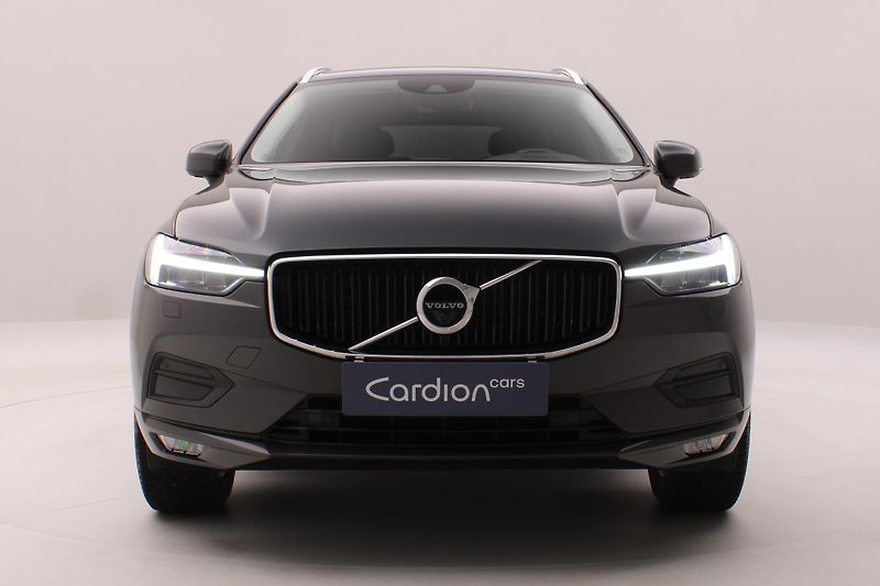 Volvo XC60 B4 AWD MOMENTUM REZERVACE - fotka 15 z 47