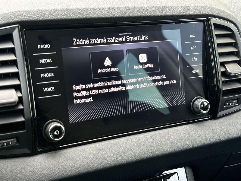 Škoda Karoq (2024) 1.5 TSI Selection - fotka 12 z 32