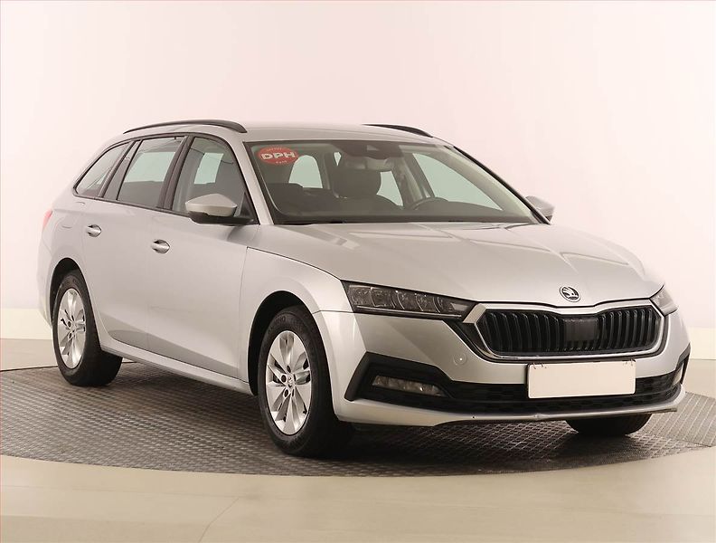 Škoda Octavia (2022) Ambition 2.0 TDI, ČR,1.maj - fotografie inzerátu