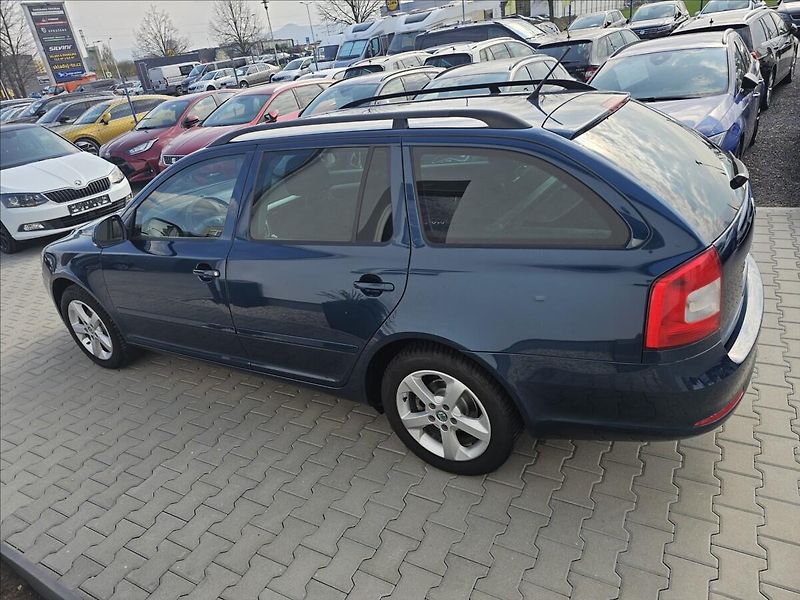 Škoda Octavia II 1,2TSi 77KW Family - fotka 9 z 46