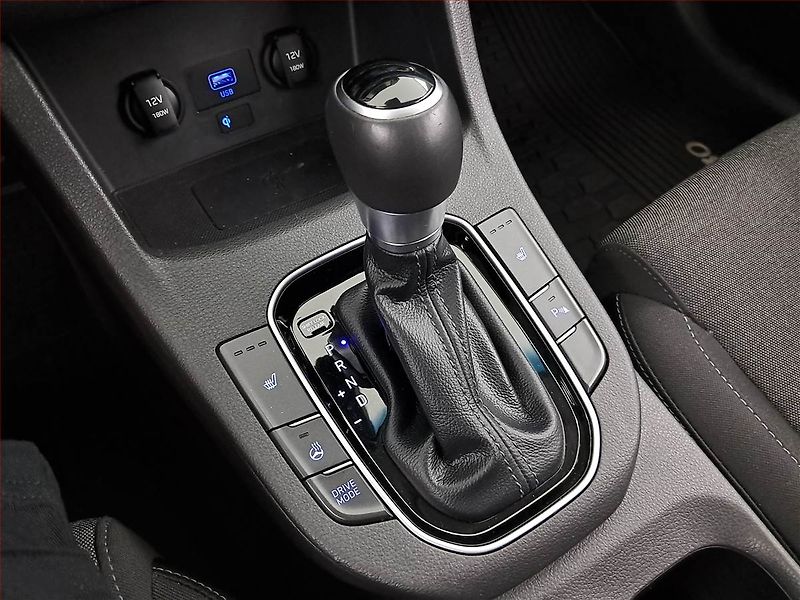 Hyundai i30 (2022) Family Smart 1.5 T-GDI MHEV - fotka 13 z 25