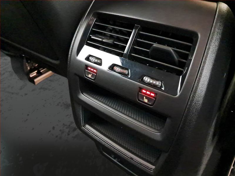 BMW X5 (2023) xDrive30d - fotka 16 z 31
