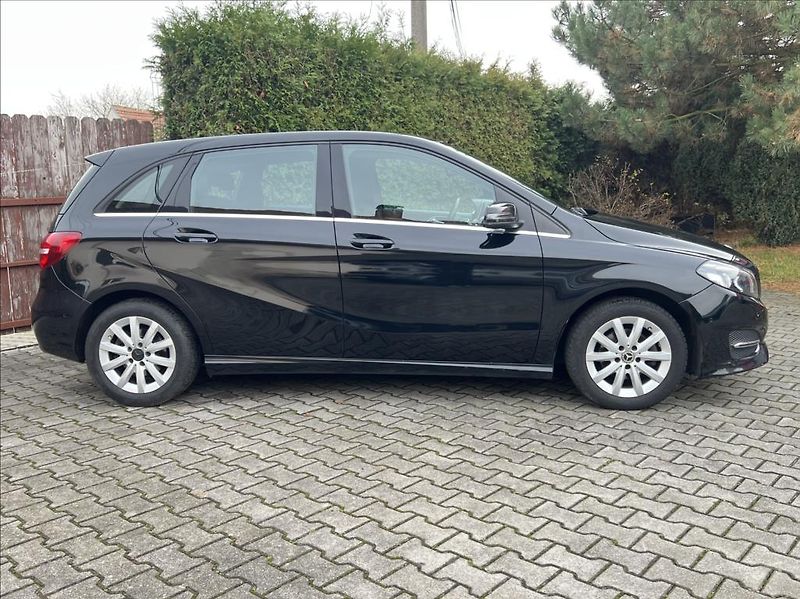 Mercedes-Benz Třídy B 180 CDI / 7G-DCT - fotka 6 z 41