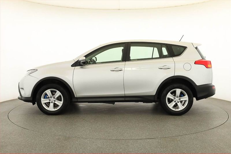 Toyota RAV4 (2014) 2.2 D-4D, 4X4, Automat - fotka 3 z 16