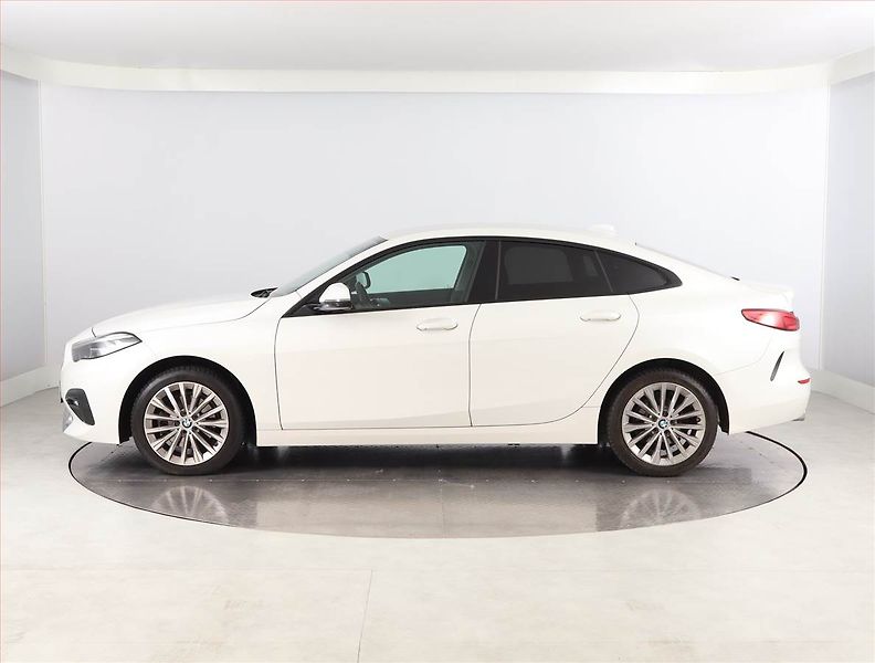 BMW Řada 2 (2020) 218d Gran Coupé - fotka 3 z 17