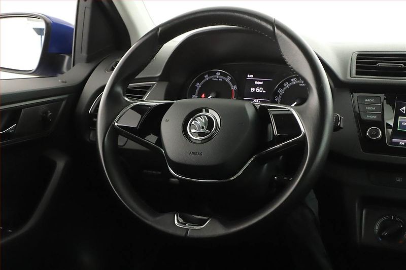 Škoda Fabia (2021) Ambition 1.0 TSI, Serv.kniha - fotka 12 z 13