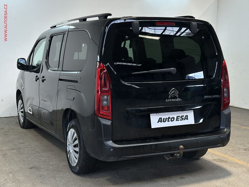 Citroën Berlingo (2020) 1.5HDi MAXi XL 7míst, SHINE - fotka 4 z 22
