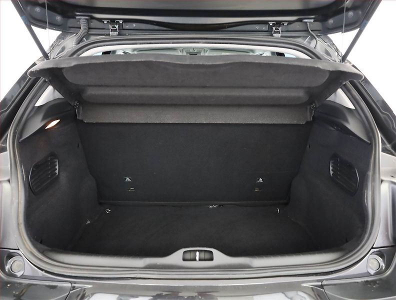 Citroën C4 Cactus (2015) 1.2 PureTech, Tempomat - fotka 13 z 13