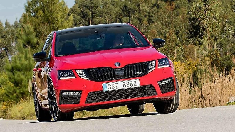 Škoda Octavia Combi RS 245.