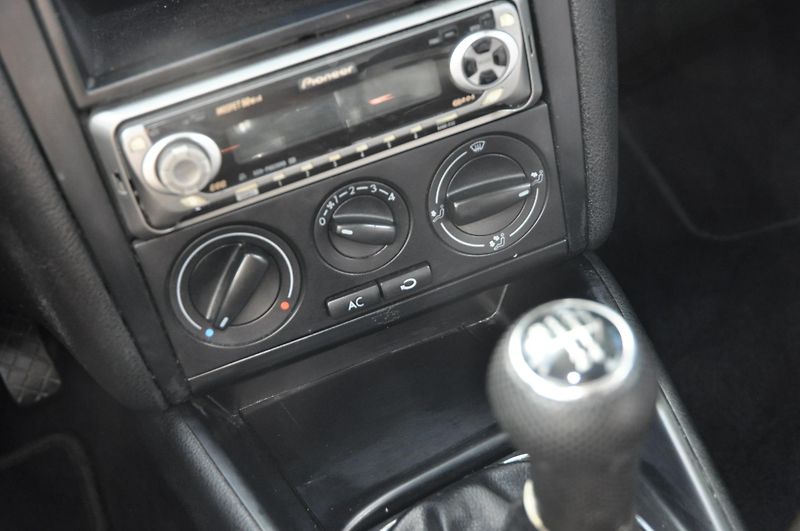 Volkswagen Golf IV 1.9TDi 74kW 3dv. - fotka 11 z 15