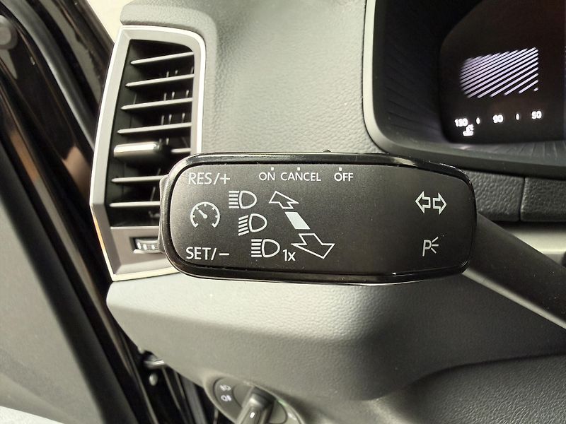 Škoda Karoq 2.0 TDI 85kW Ambition DSG - fotka 9 z 12