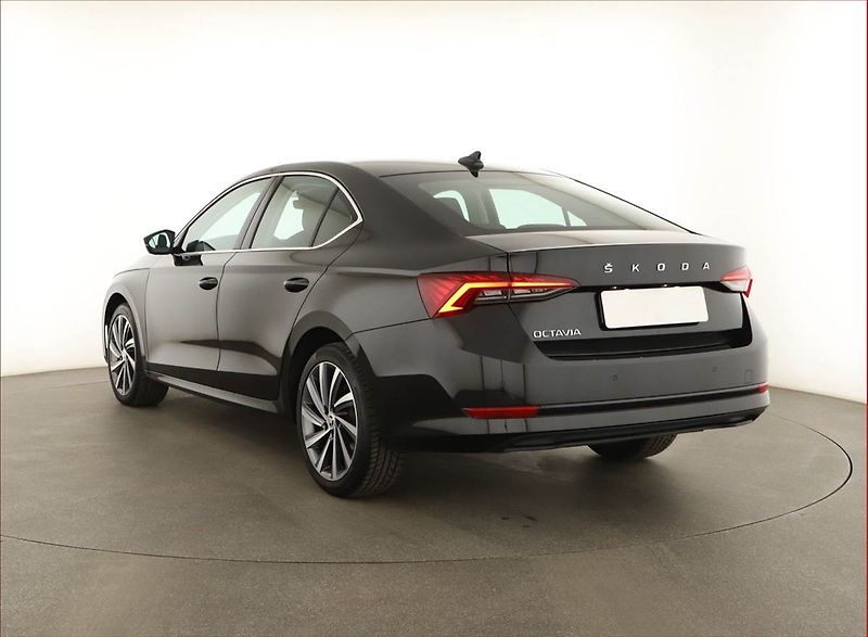 Škoda Octavia (2022) 1.5 TSI - fotka 4 z 14
