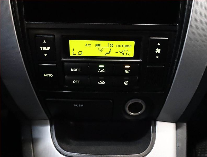 Hyundai Tucson (2007) 2.0 CRDi, 4X4, nová STK - fotka 13 z 17