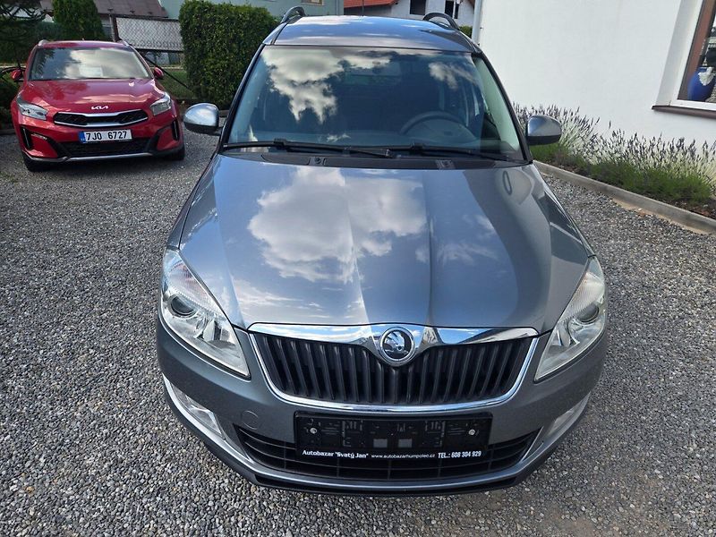 Škoda Roomster (2013) 1.2 TSI Serviska - fotka 7 z 26