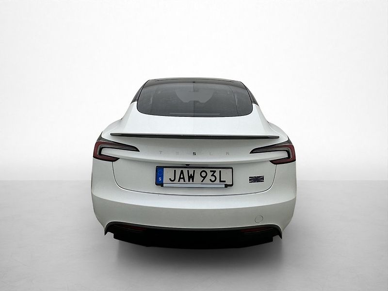 Tesla Model 3 Performance AWD - fotka 6 z 27