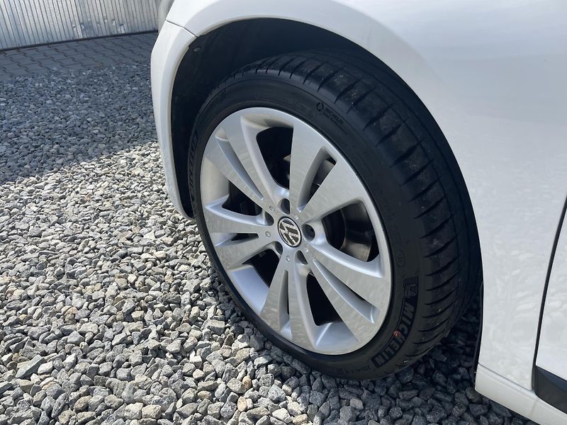 Volkswagen Scirocco 1.4TSi 125PS SPORT EDITION TOP - fotka 30 z 178