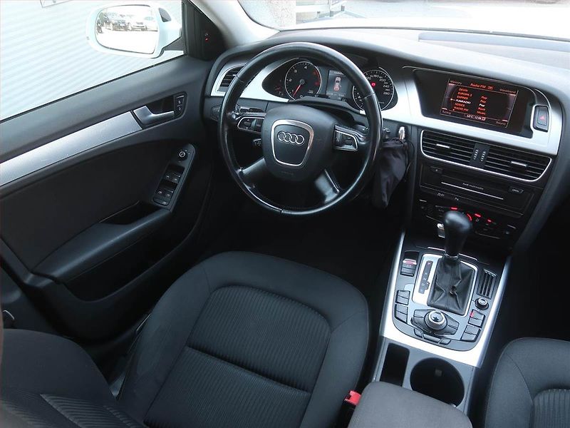Audi A4 (2011) 3.0 TDI, 4X4, Automat - fotka 7 z 18