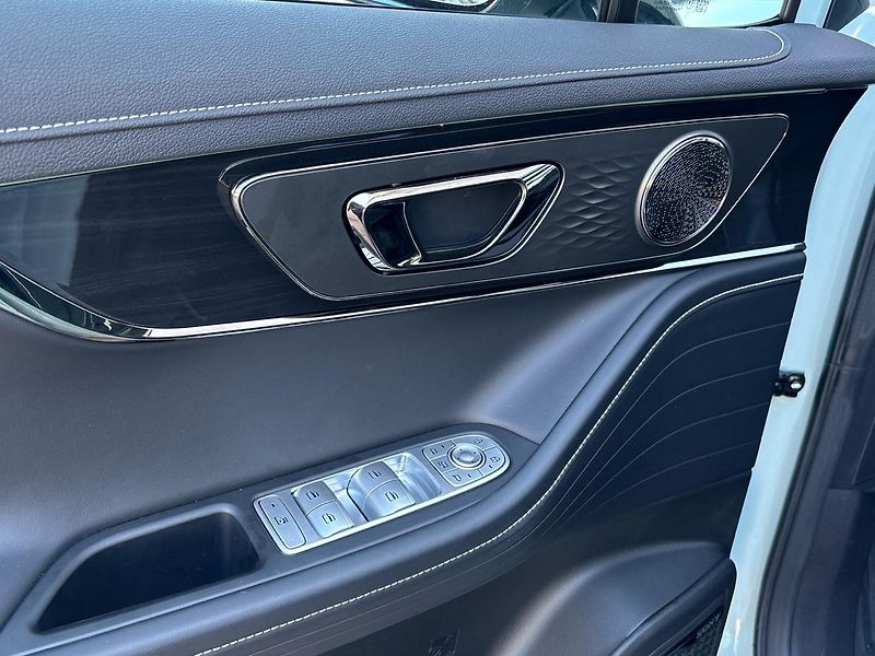 Omoda 5 EV (2026) Premium - fotka 22 z 28