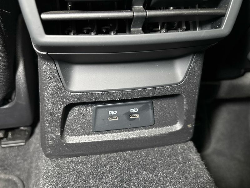 Audi A3 S-Line Sportback - fotka 22 z 30