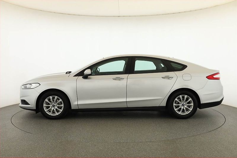 Ford Mondeo (2018) 2.0 TDCI, Serv.kniha, Navi - fotka 3 z 18