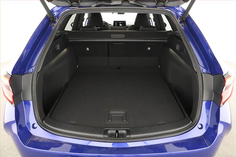 Toyota Corolla (2024) 1.8 Hybrid - fotka 19 z 20