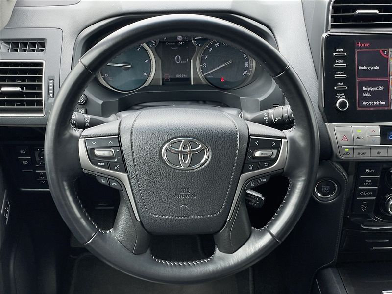 Toyota Land Cruiser 2,8 D4-D AT6 Executive NAVI - fotka 8 z 24