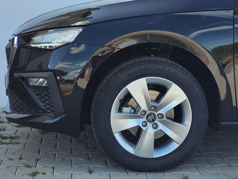Škoda Scala Classic 1,5TSI 110kW - fotka 27 z 27