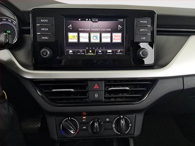 Škoda Kamiq (2019) Ambition Plus 1.0 TSI - fotka 12 z 16