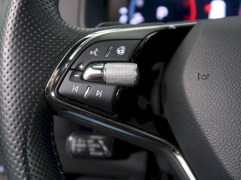 Škoda Karoq (2021) SPORTLINE 2.0TDI 110KW 4x4 DSG - fotka 20 z 43