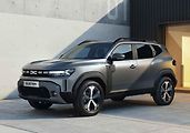 Dacia Duster - od 600 900 Kč.
