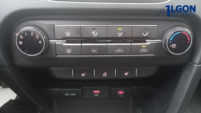 Kia Ceed SW (2025) 1,5 T-GDi SPIN 103kW - fotka 16 z 21