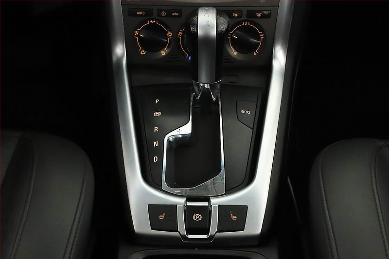 Opel Antara (2012) 2.2 CDTI, 4X4, Automat, Navi - fotka 14 z 18